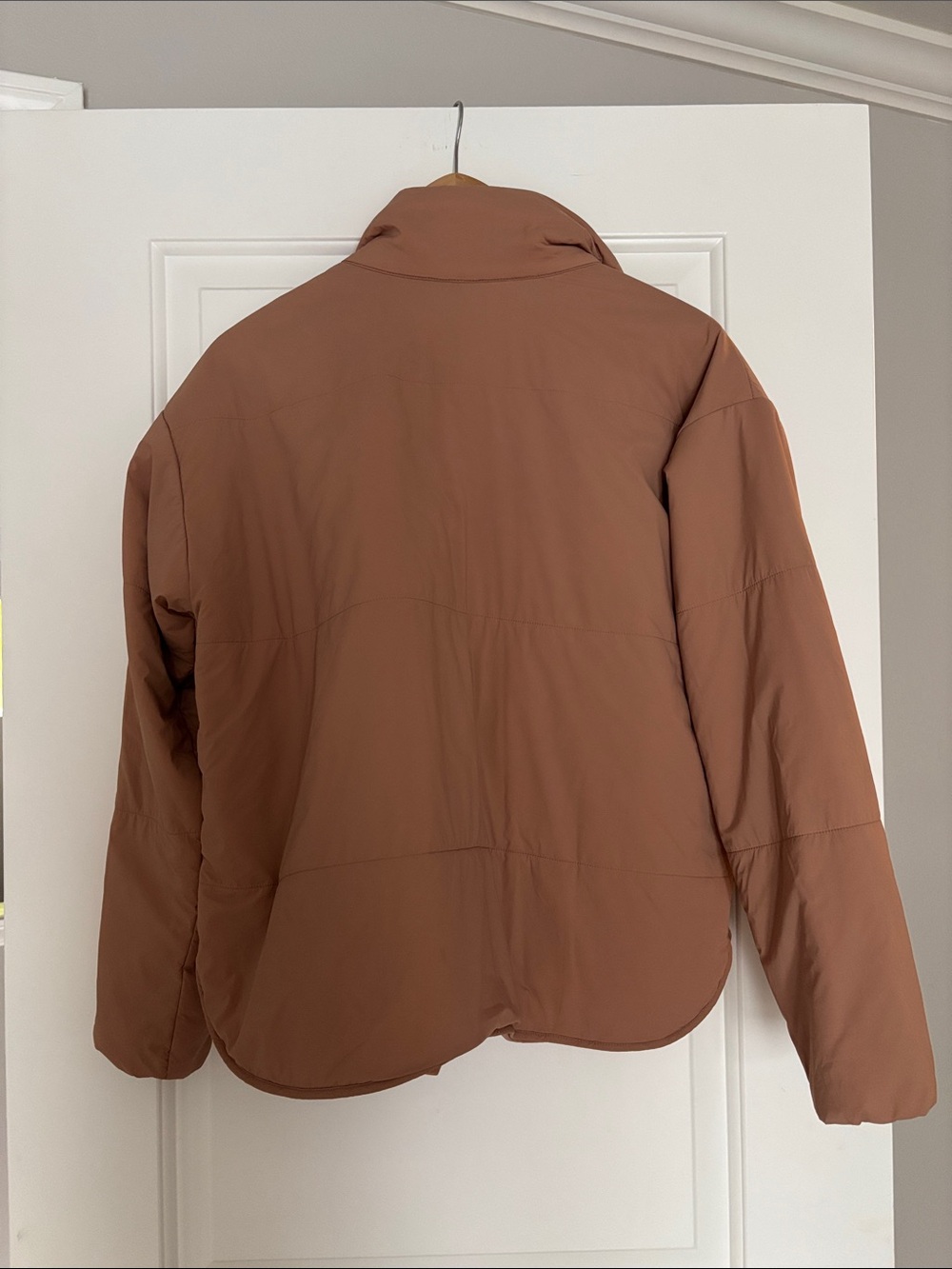Vuori Canyon Insulated Jacket Rose Pink - Classic Zip Front - Picture 5 of 8